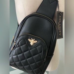 Deluxity Sling Bee 🐝 Bag